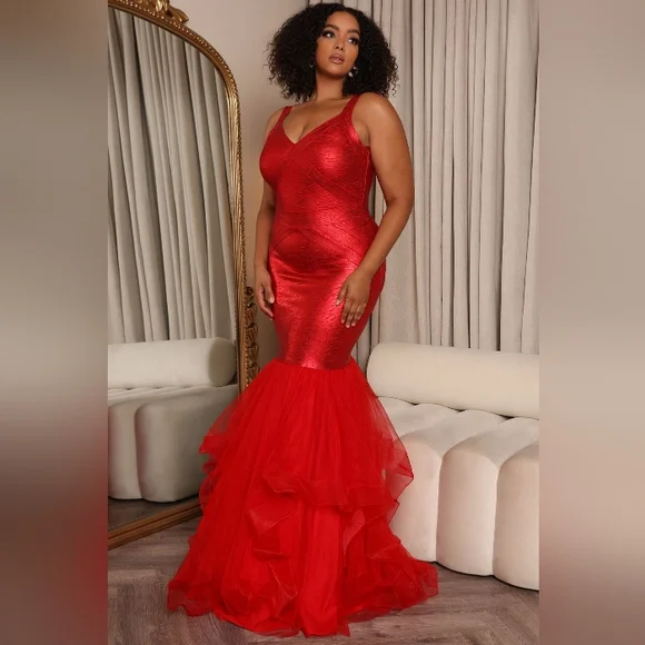 Fashion Nova | Dresses | Straight Off The Runway Red Dress | Poshmark